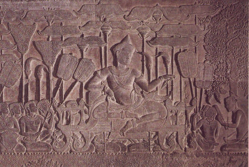 Kung Suryavarman II visas i publik med sina ministrar. Basrelief av Angkor Wat.